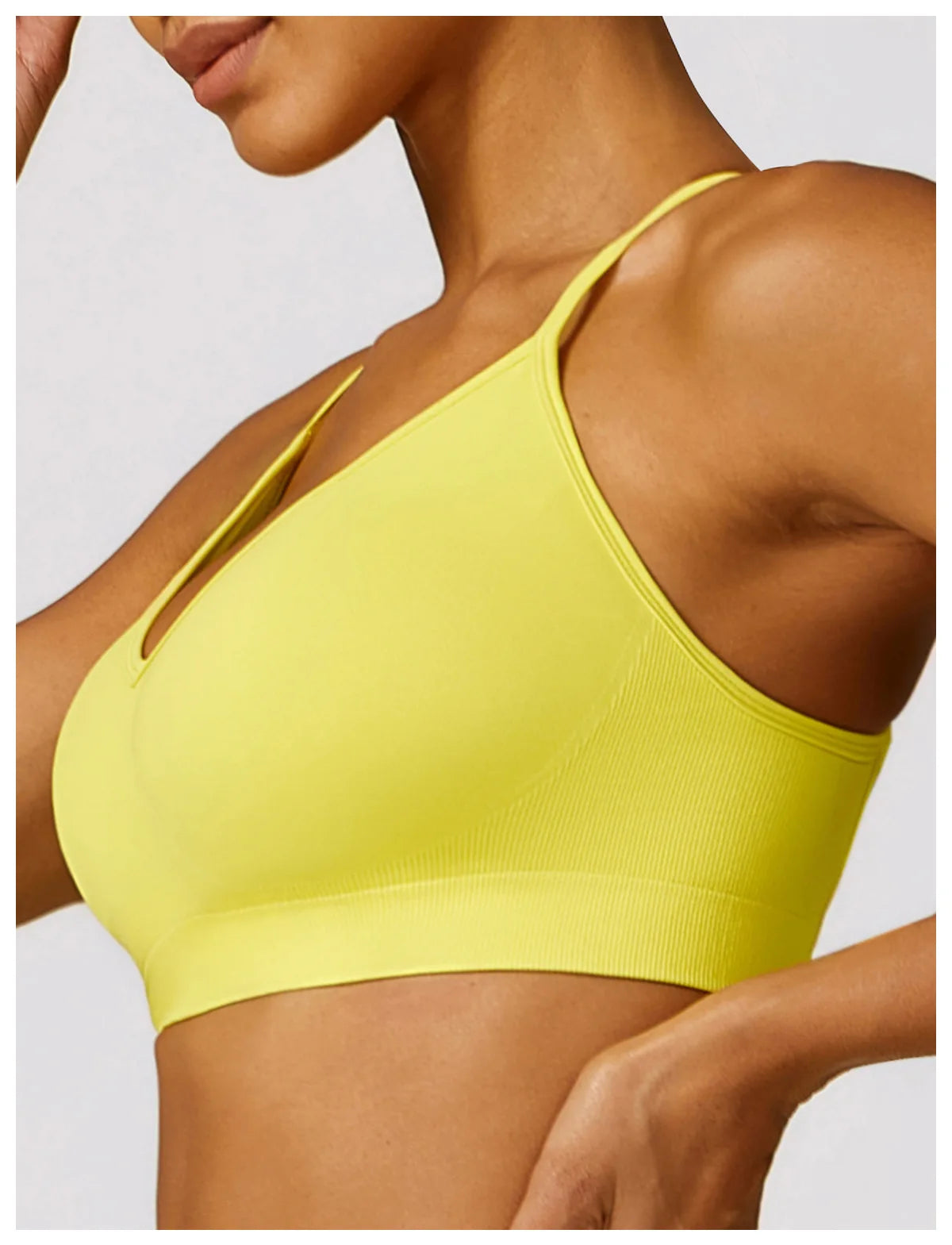 Seamless Criss Cross Fitness Bra – Padded